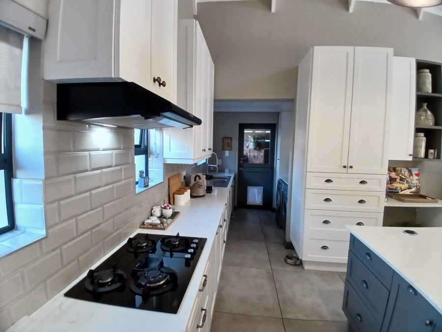 2 Bedroom Property for Sale in Hartenbos Central Western Cape